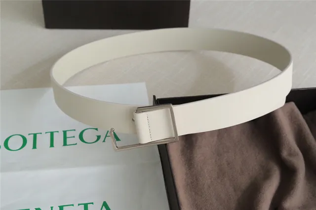 Bottega Veneta Andiamo Ceinture en cuir noir 11