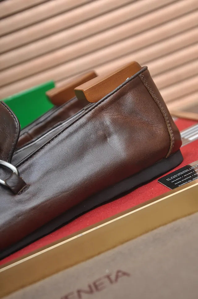 Bottega Veneta Andiamo أحذية جلد بني مع بكل 2