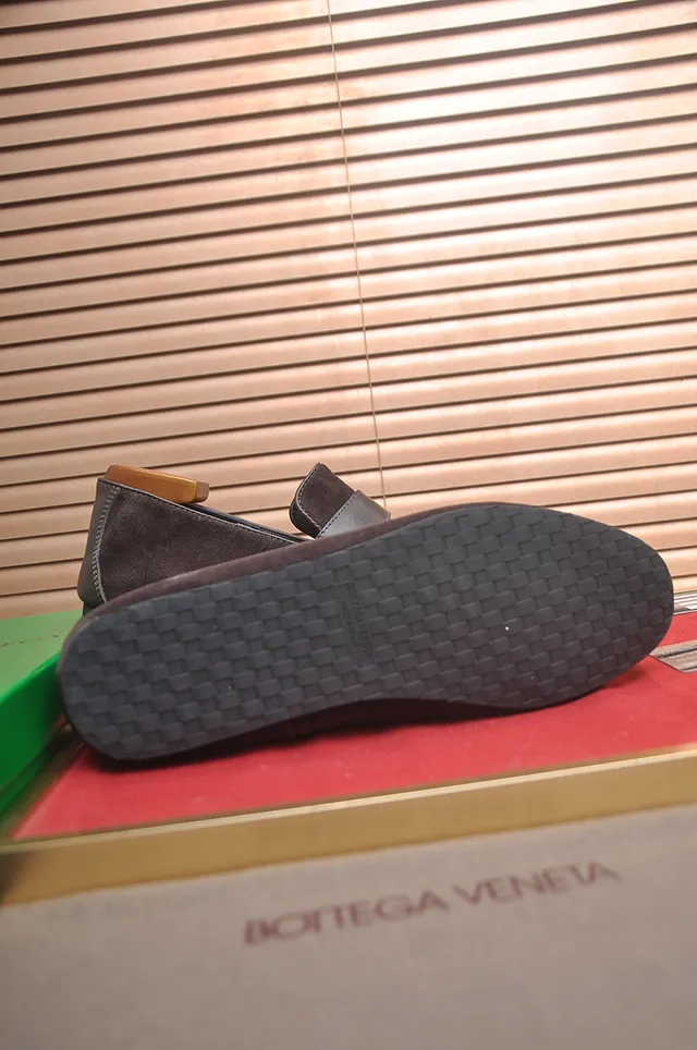 Bottega Veneta Andiamo Mocassins en Daim Marron 3