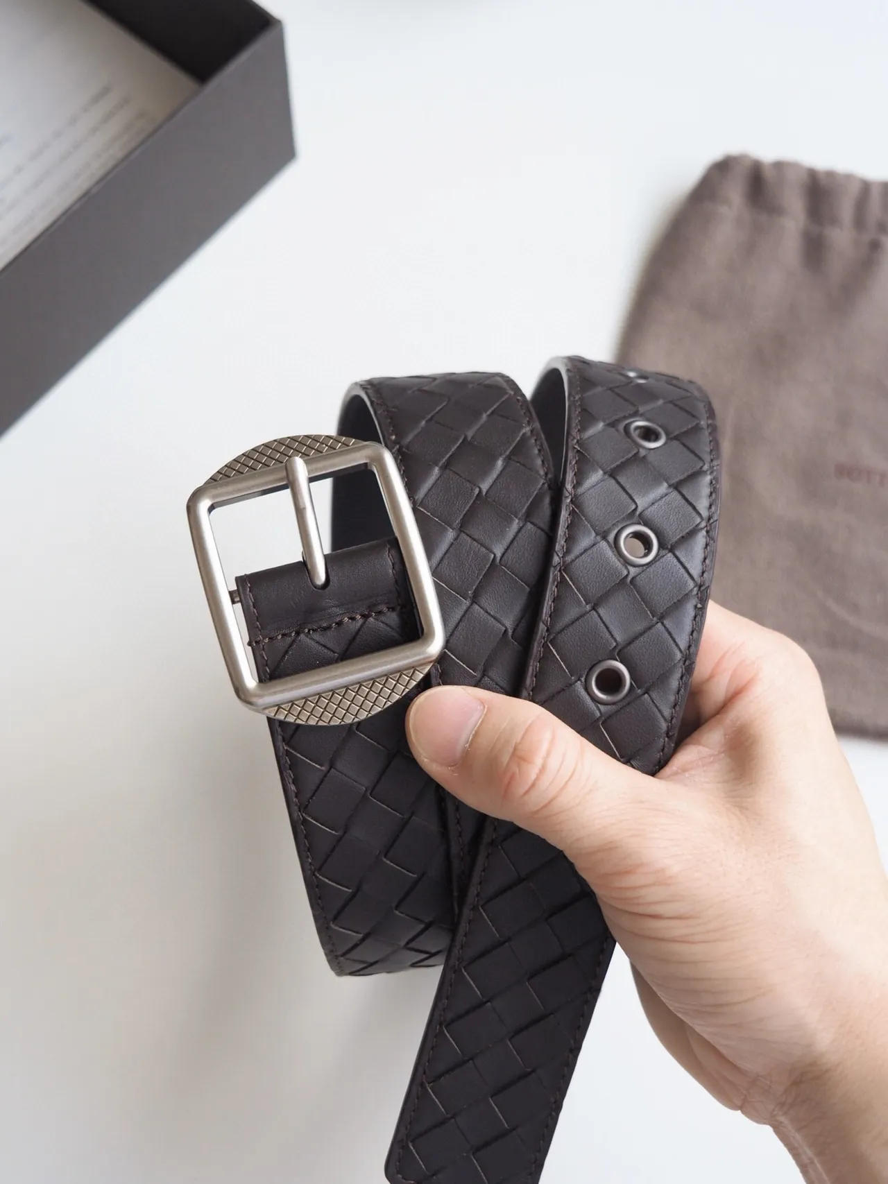 Bottega Veneta Andiamo Intrecciato Ceinture en cuir tressé 2