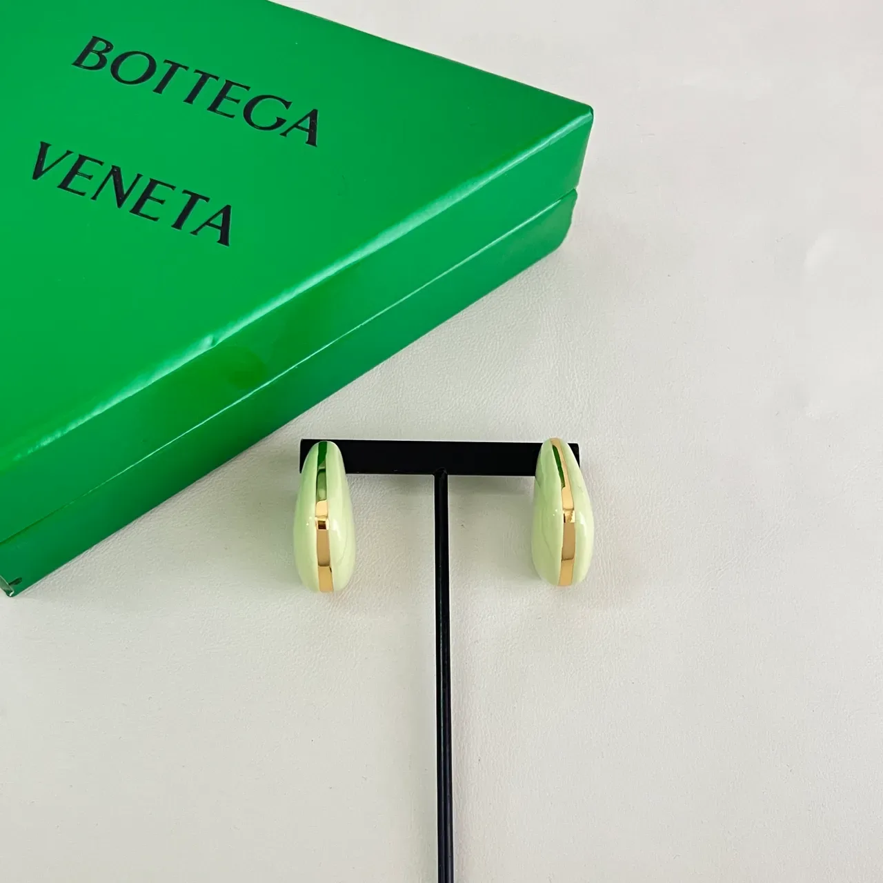 Bottega Veneta Asymmetrical Teardrop Stud Earrings 4
