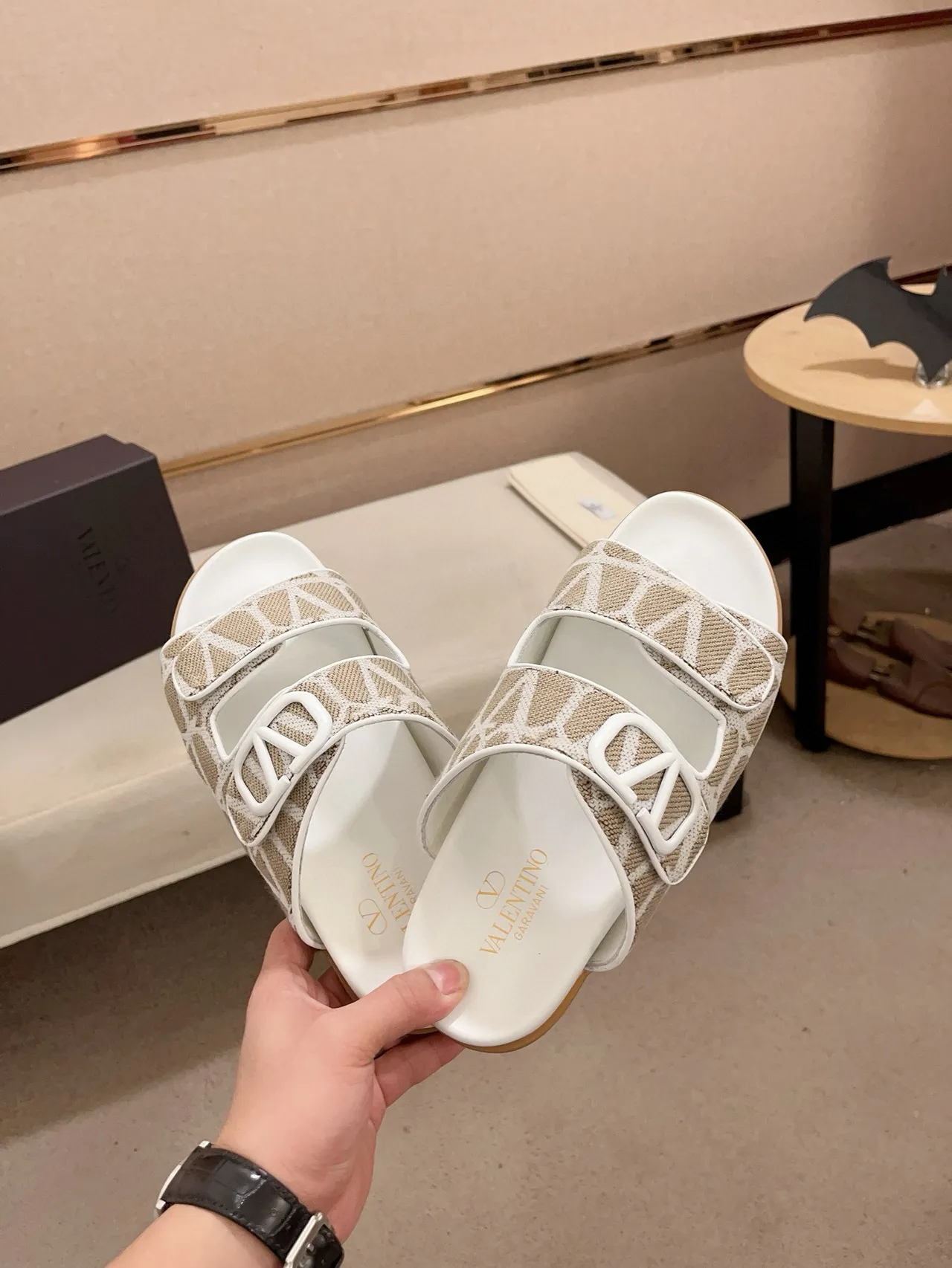 Bottega Veneta بيج أبيض شرائط مزدوجة زلقان منسوج جاكار أعلى نعال 5