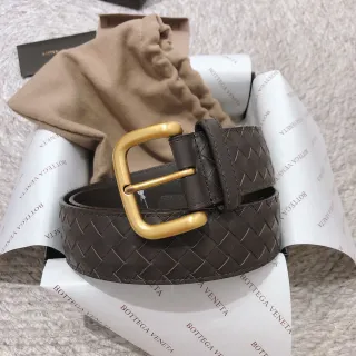 Bottega Veneta بني ذهبي Intrecciato منسوج كبير الحجم مستطيل إبزيم حزام جلد