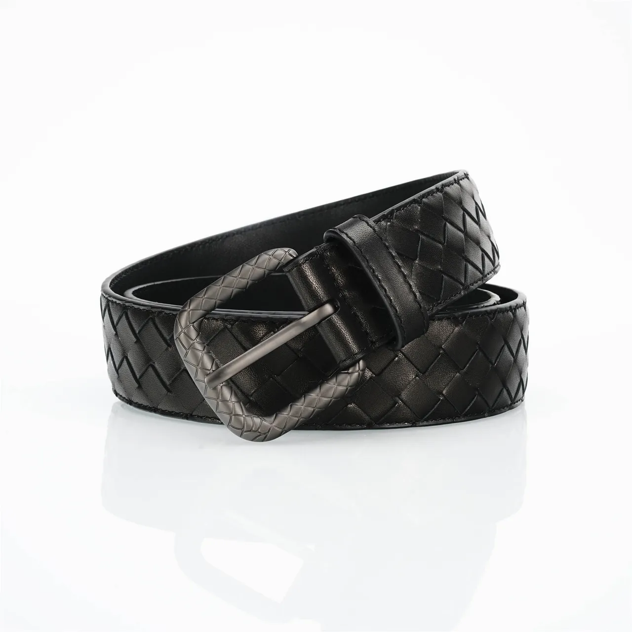 Bottega Veneta Cassette Intrecciato Cinto de couro preto 4