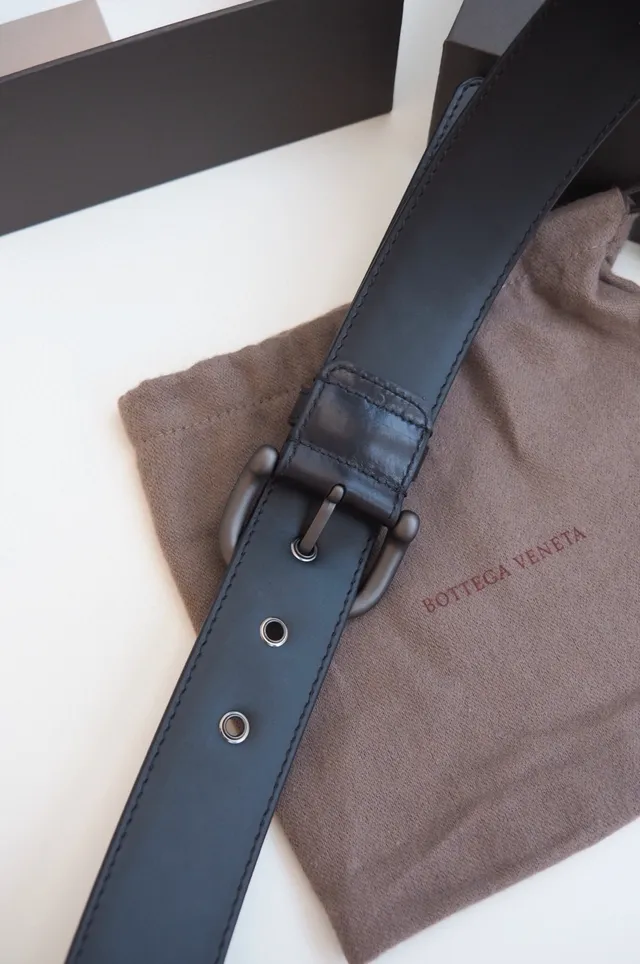 Bottega Veneta Cinto Cassette Intrecciato de Couro 2