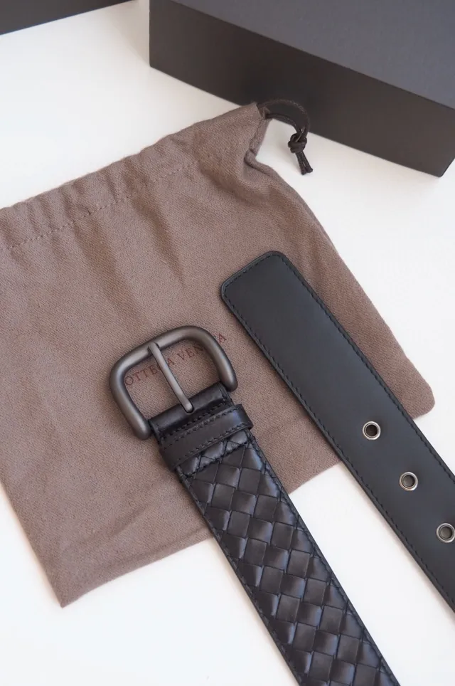 Bottega Veneta Cinto Cassette Intrecciato de Couro 8