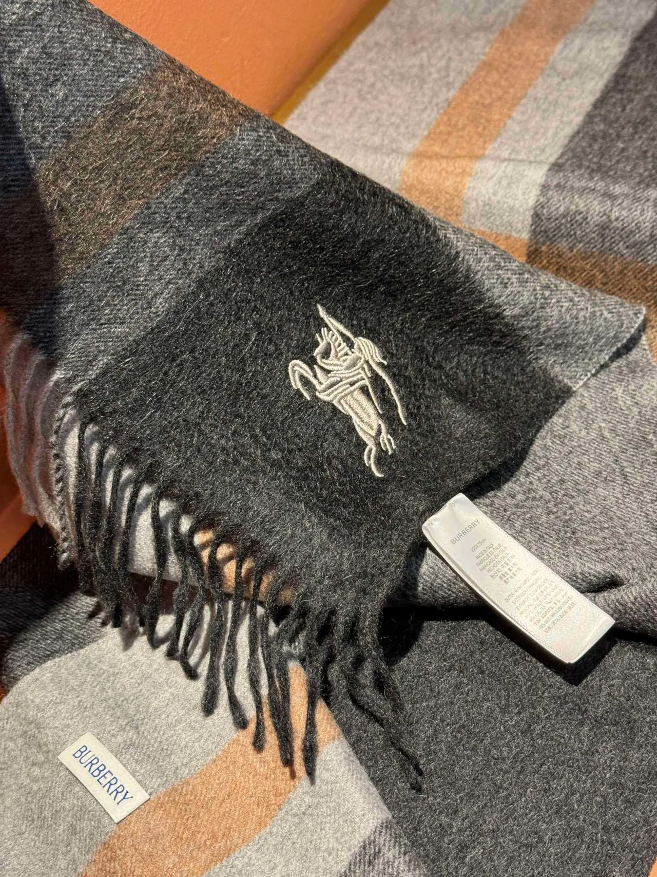 Burberry Knight Écharpe Block-Color en cachemire 8