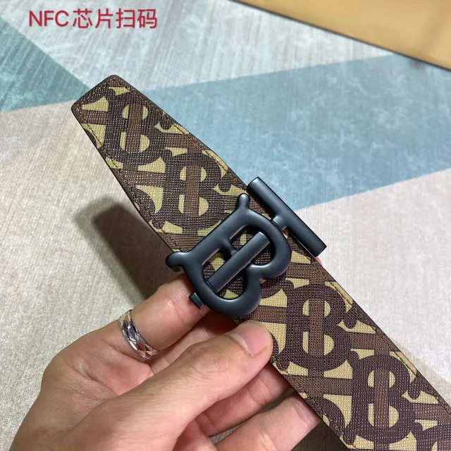 Burberry Chevalier Brun Beige Monogram-Coated Tissu Oversized TB Buckle Ceinture en Cuir 6