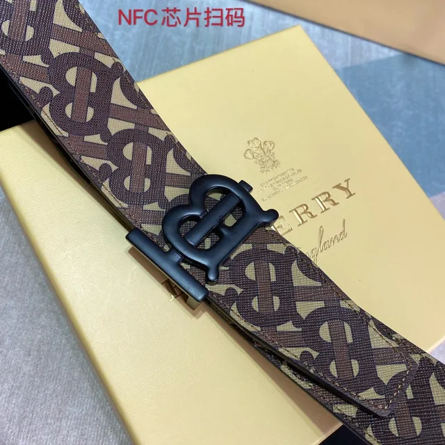 Burberry Chevalier Brun Beige Monogram-Coated Tissu Oversized TB Buckle Ceinture en Cuir 8