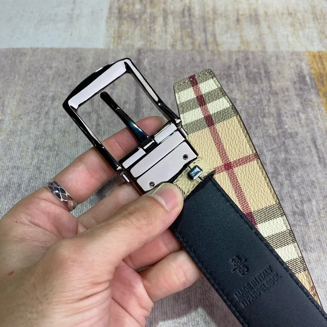 Burberry Knight Check Reversible Leather Belt 6