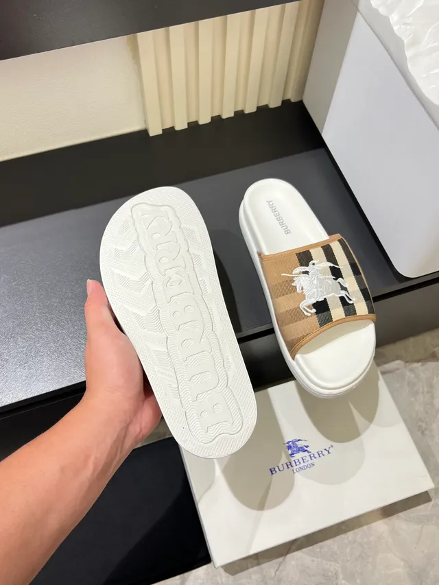 Burberry Knight Check Slide Slippers 7