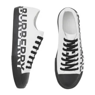 Burberry Knight Zapatilhas Lifestyle com Impressão de Logo Brancas e Pretas 4