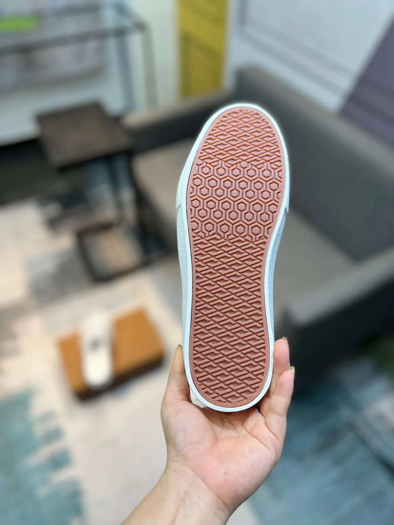 Burberry Monogram Mule أحذية كاجوال قماش أبيض أسود slip-on 9