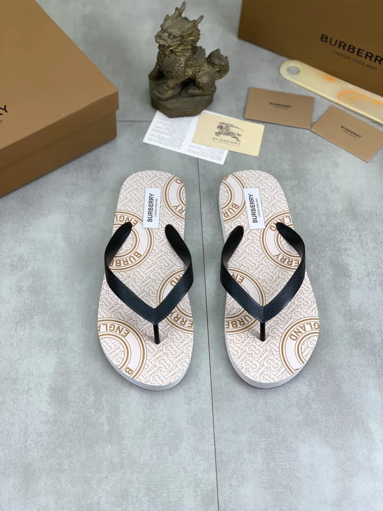 Burberry Multicolor Printed Soles Thong Strap Slippers 9