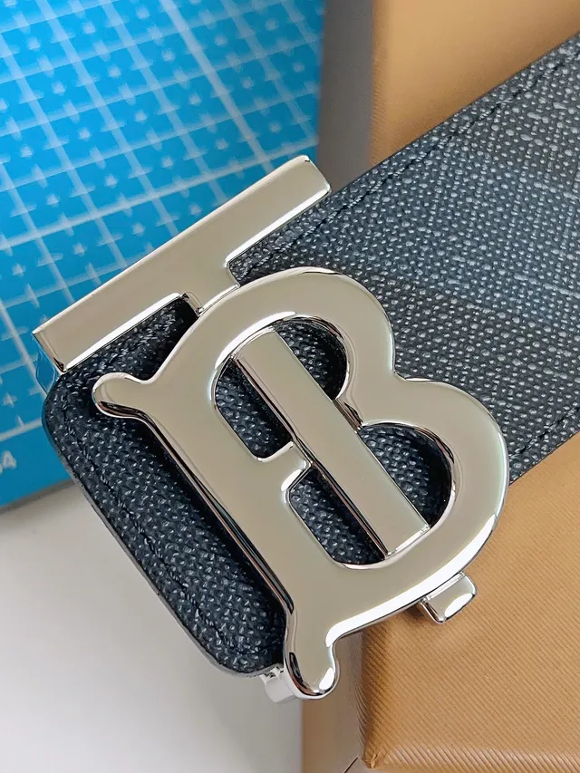 Burberry TB Belt 海军蓝和黑色格子皮带 8