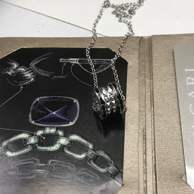 Bvlgari B.zero1 قلادة معلقة أسطوانية متعددة الوجوه 5