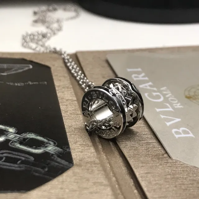 Bvlgari B.zero1 قلادة معلقة أسطوانية متعددة الوجوه 7