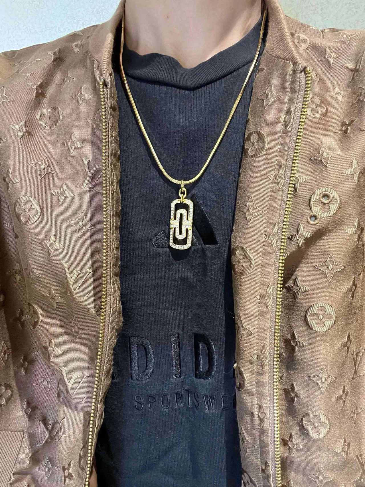 Bvlgari B.zero1 Chaîne serpent transparente d'or Pavé Crystal-Set Pendentif en forme de G Collier 2