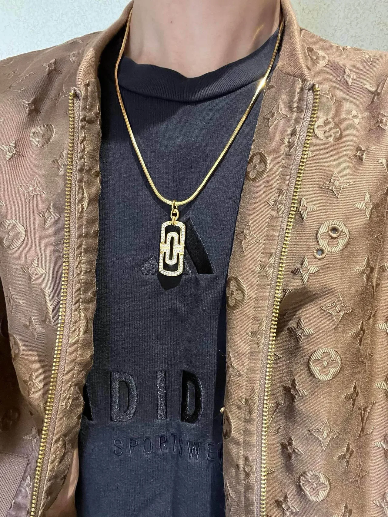 Bvlgari B.zero1 Chaîne serpent transparente d'or Pavé Crystal-Set Pendentif en forme de G Collier 5