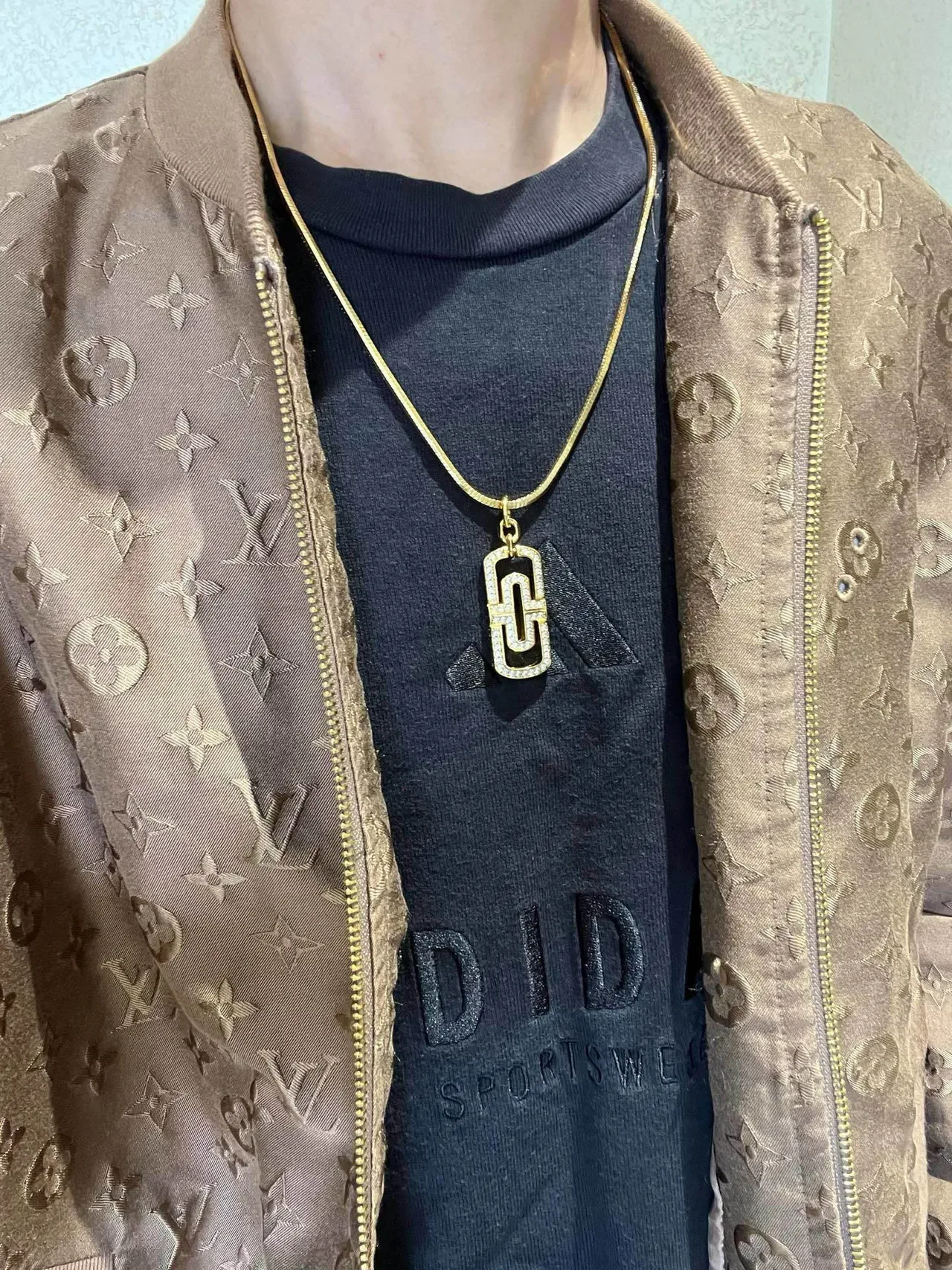 Bvlgari B.zero1 Chaîne serpent transparente d'or Pavé Crystal-Set Pendentif en forme de G Collier 8