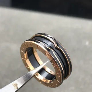 Bvlgari B.zero1 Interlocking Dual-Band Rose Gold and Black Ceramic Ring