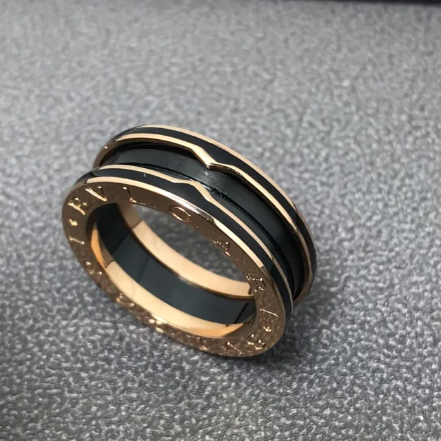 Bvlgari B.zero1 Interlocking Dual-Band Rose Gold and Black Ceramic Ring 3