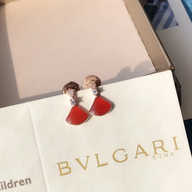 Bvlgari Divas’ Dream Boucles d'oreilles émail rouge et diamant en forme d'éventail 2
