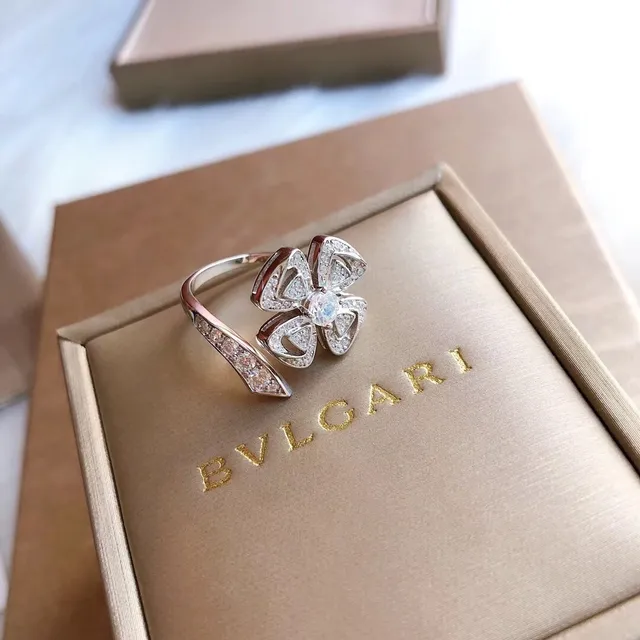 Bvlgari Fiorever Floral Pavé Diamond Ring 2
