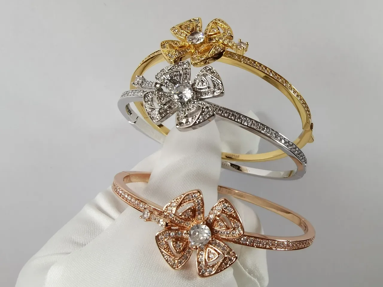 Bvlgari Fiorever Bracelet Hinged Or Argent Motif Floral 4