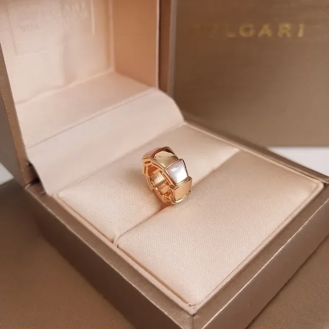 Bvlgari Geometric Faceted Rose Gold Mother-of-Pearl Necklace 3