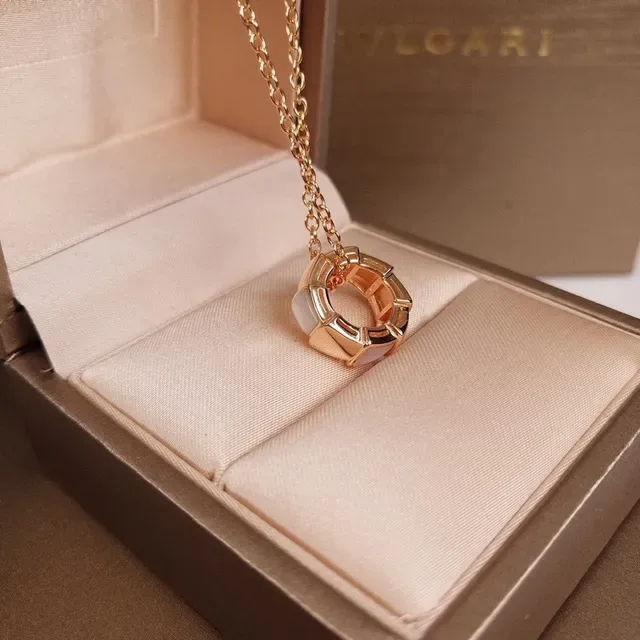 Bvlgari Geometric Faceted Rose Gold Mother-of-Pearl Necklace 6