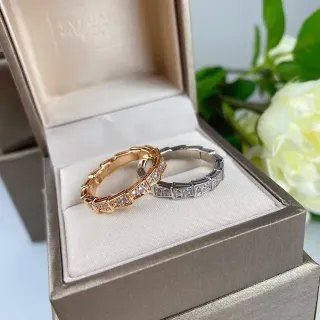 Bvlgari सोना चाँदी ज्यामितीय विभाजित बैंड चैनल सेट हीरे रिंग