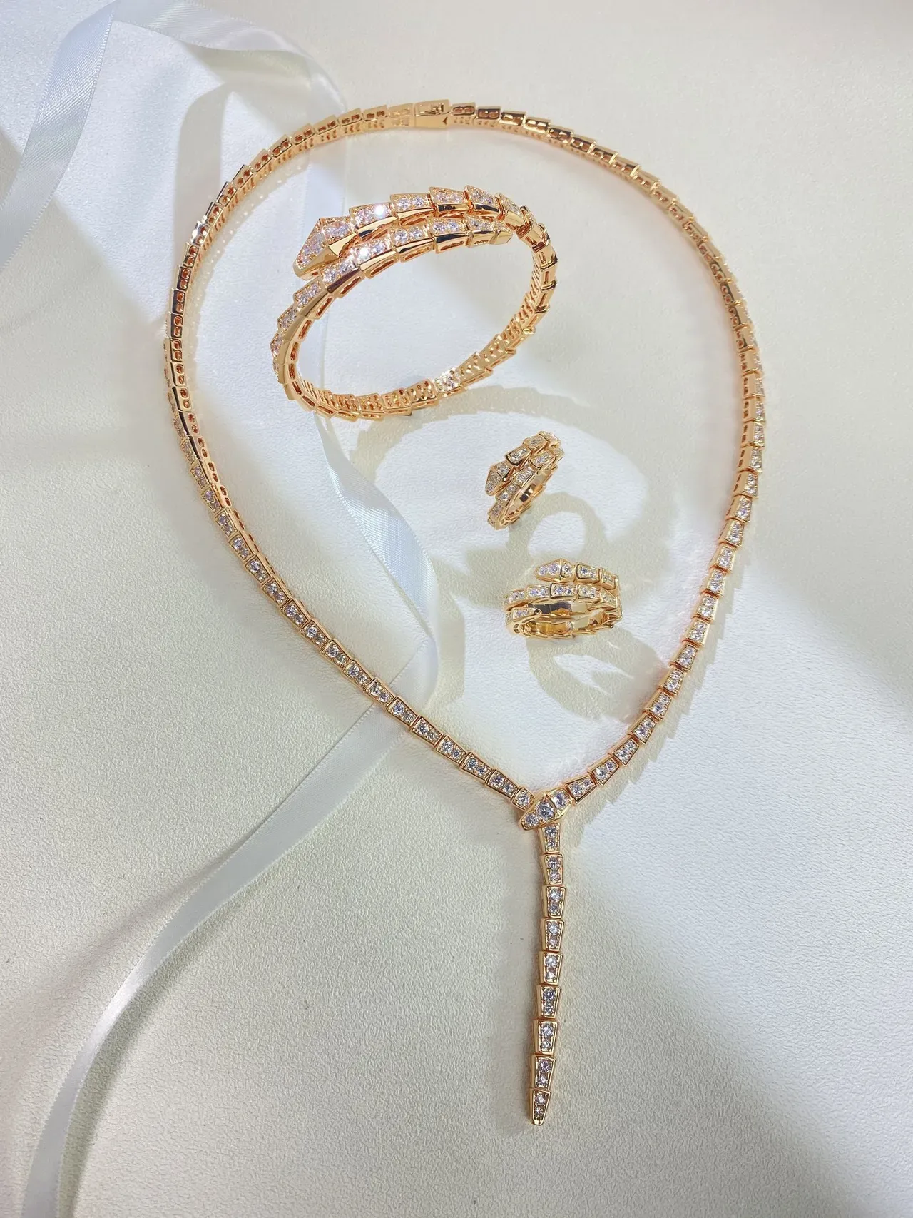 Bvlgari Gold White Articulated Geometric Links Pavé-Set Stones Necklace 7