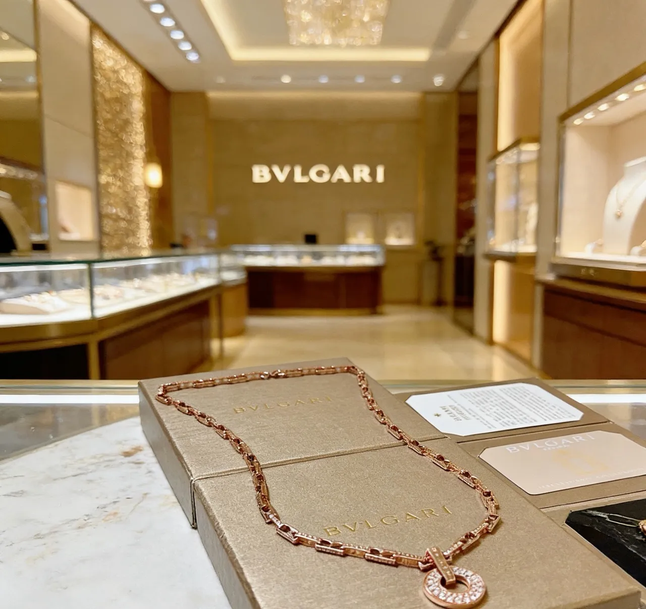 Bvlgari Collier Or Blanc Chaîne Géométrique de Maillons Ton 2