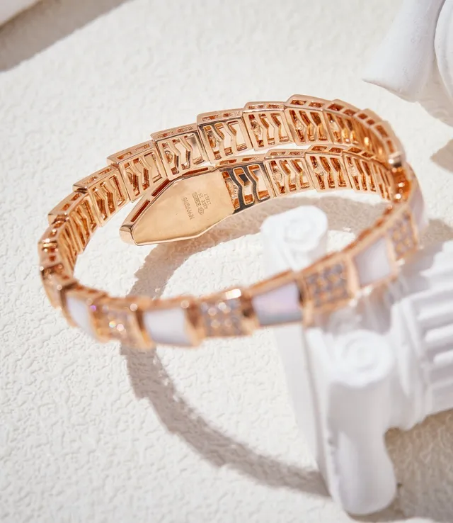 Bvlgari bracelet en or blanc avec motif d'écailles segmentées en rose 6