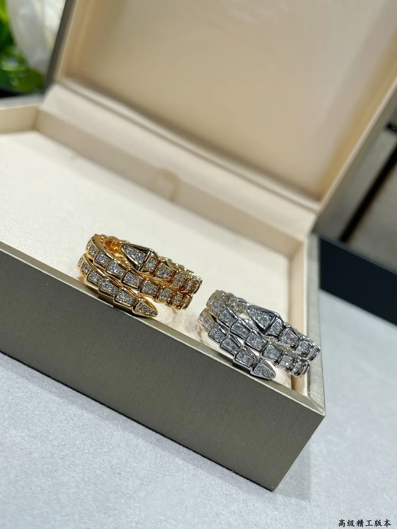 Bvlgari Serpenti Coiled Gold Pavé Diamond Ring 3