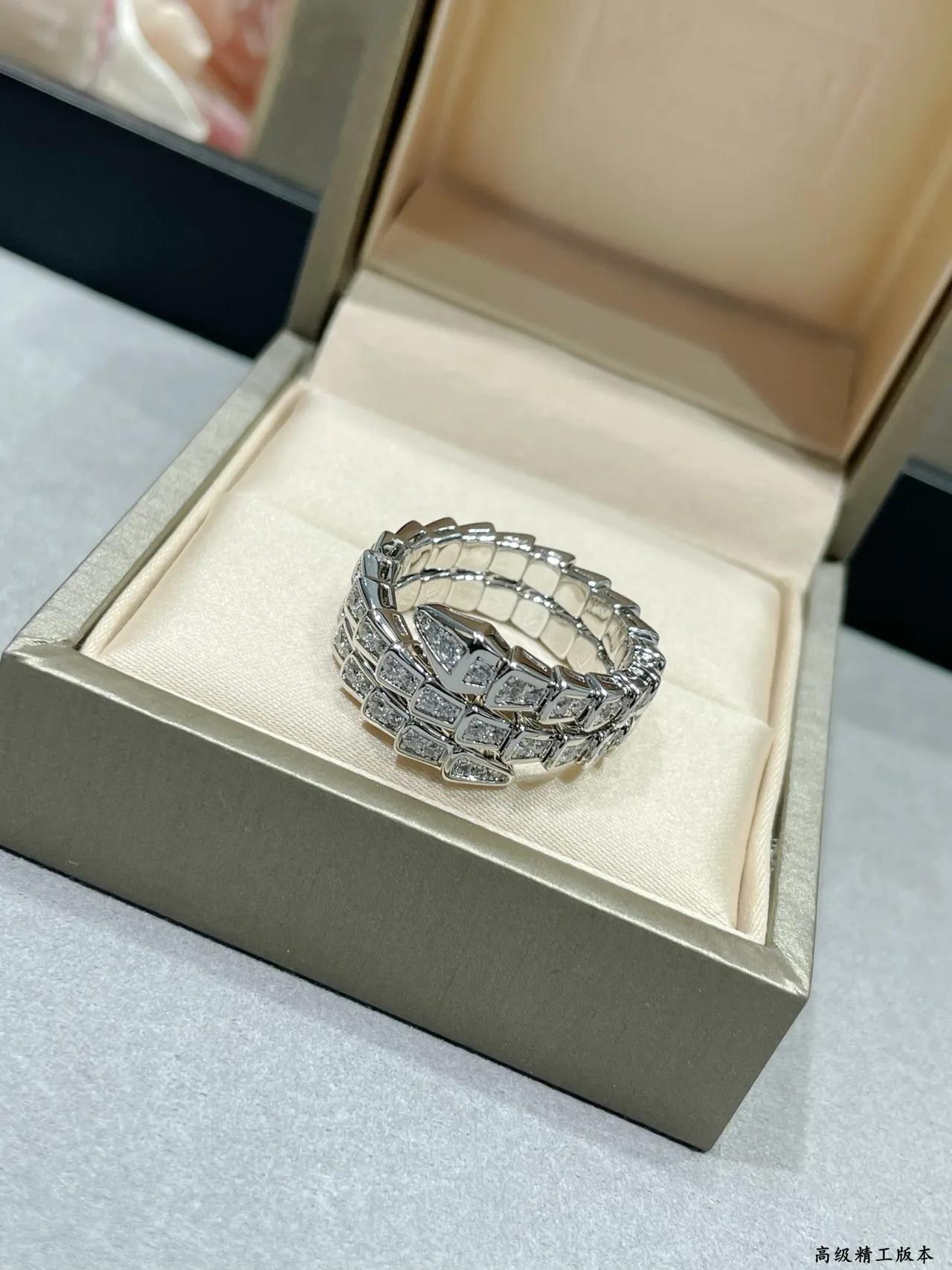 Bvlgari Serpenti Coiled Gold Pavé Diamond Ring 4