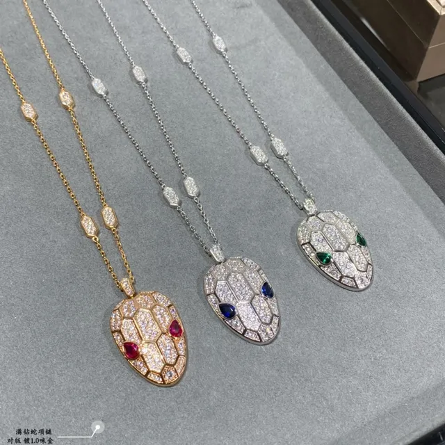 Bvlgari Serpenti Pavé قلادة رأس الأفعى الماسية 7