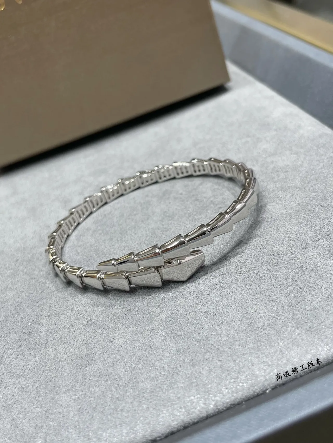 Bvlgari Serpenti Argent Or Articulé Serpent Tubogas Construction Bracelet 5