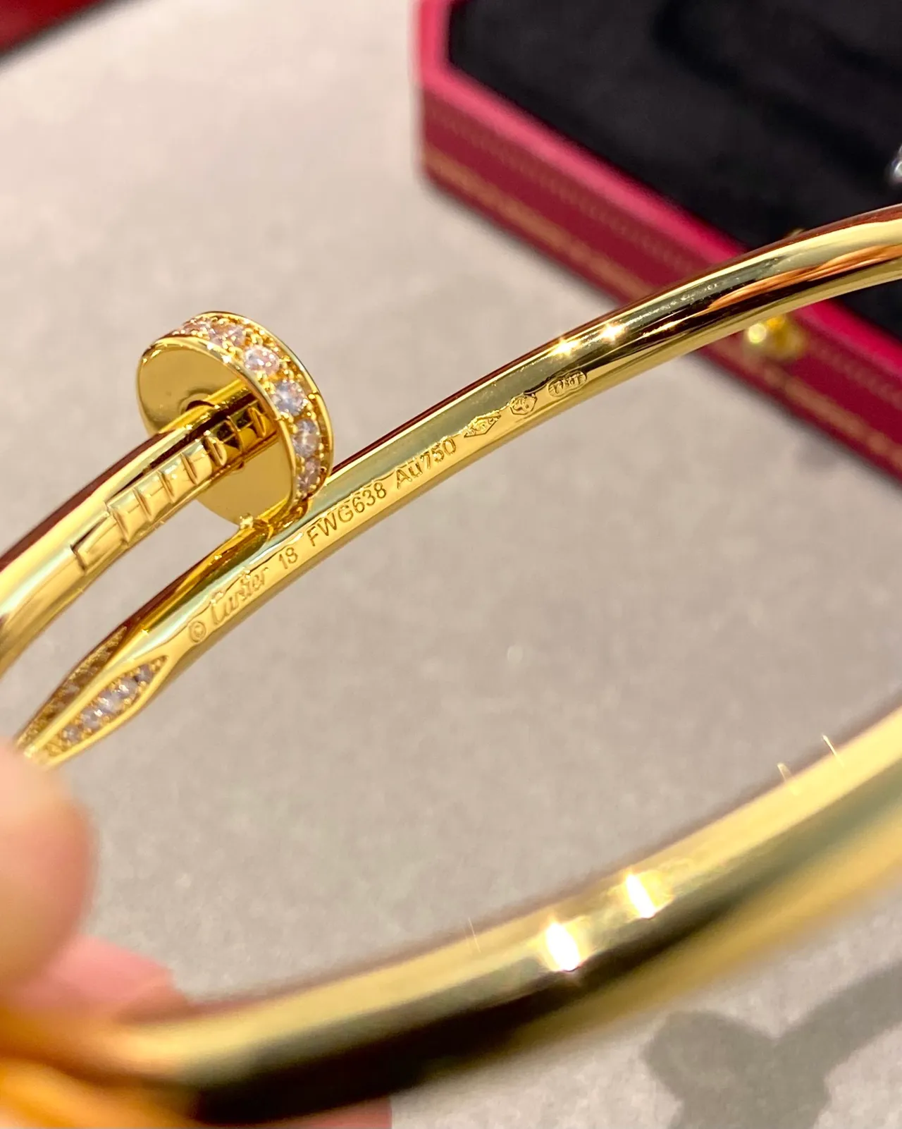 Cartier Juste un Clou Petit Modèle Pavé Diamant Or Jaune Bracelet 7