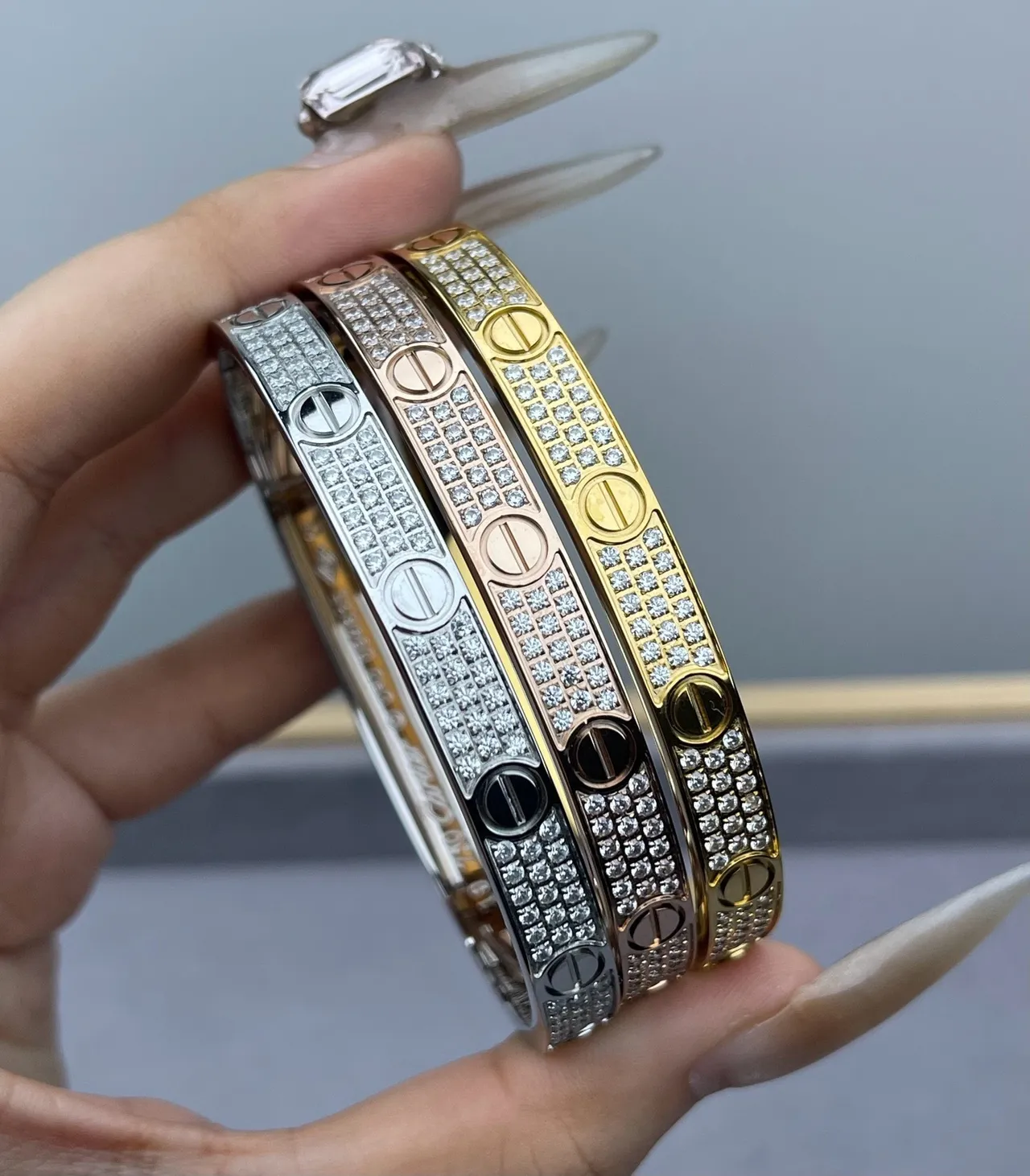 Cartier Bracelet Amour Pavé-Set Motif vis Bracelet rigide 2