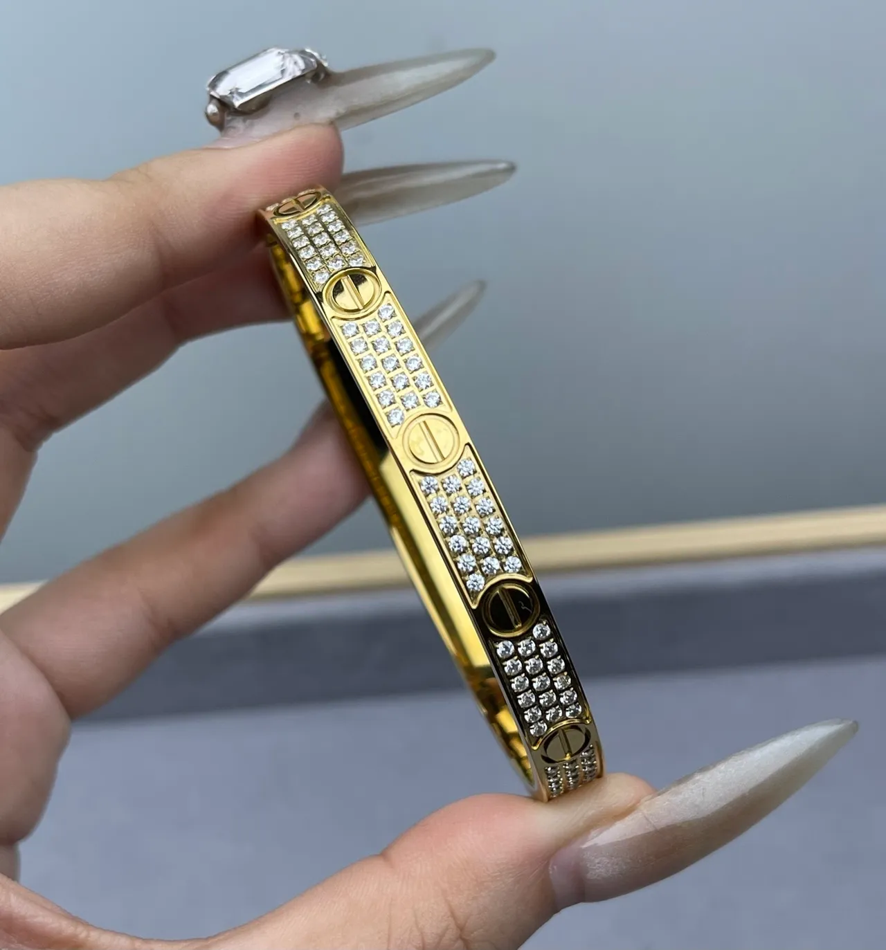 Cartier Bracelet Amour Pavé-Set Motif vis Bracelet rigide 3