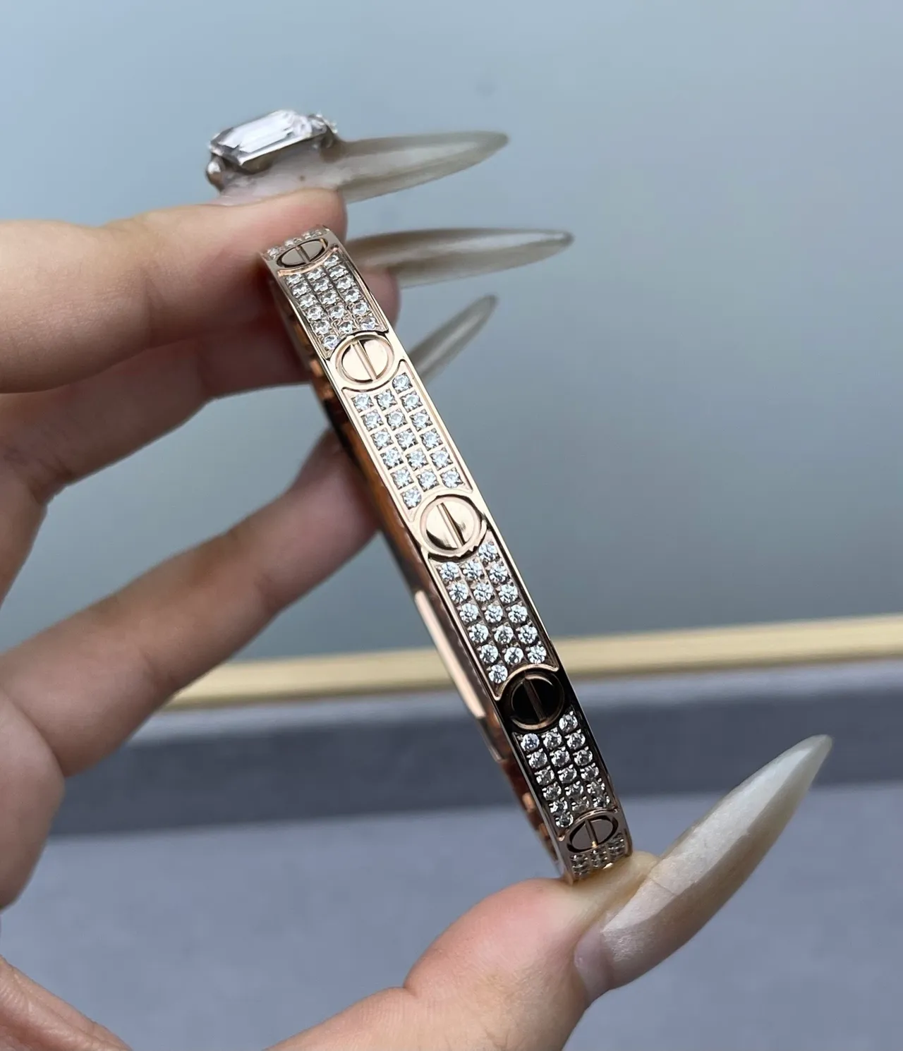 Cartier Bracelet Amour Pavé-Set Motif vis Bracelet rigide 5