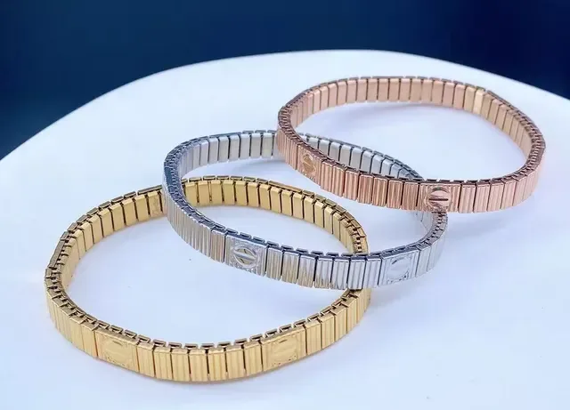 Cartier Love 手链 玫瑰金 银色 黄金 金属 8
