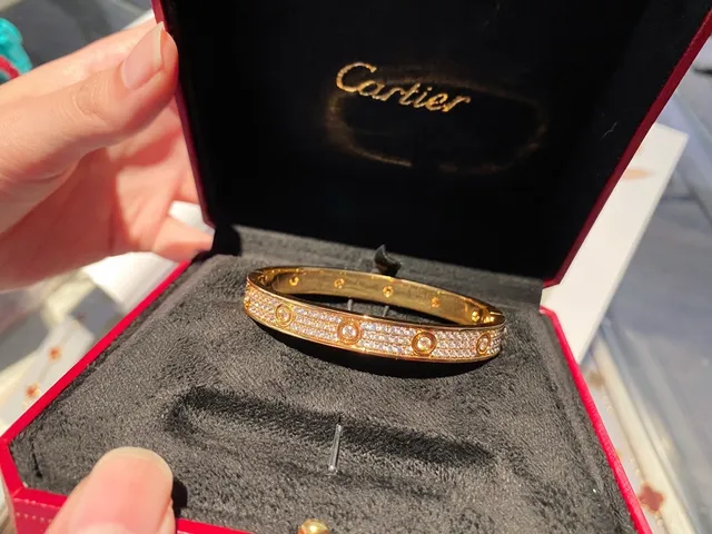 Cartier Love Or Argent Bracelet à Charnière Pavé-Set Pierres 2