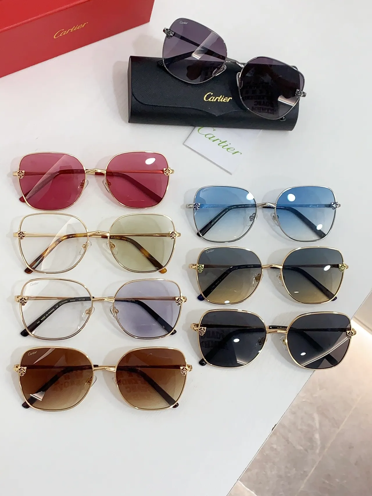 Cartier Panthère Lunettes de Soleil Bisagra Panthère Dorée 2