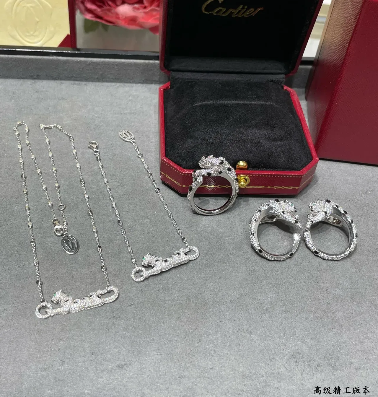 Anel Cartier Panthère Motif Pavé Diamantes e Ônix 3