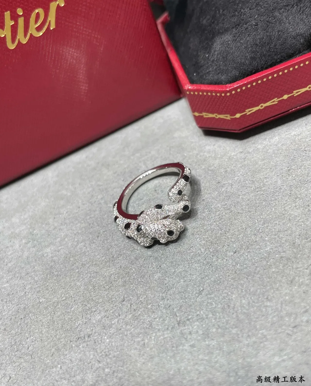 Anel Cartier Panthère Motif Pavé Diamantes e Ônix 6