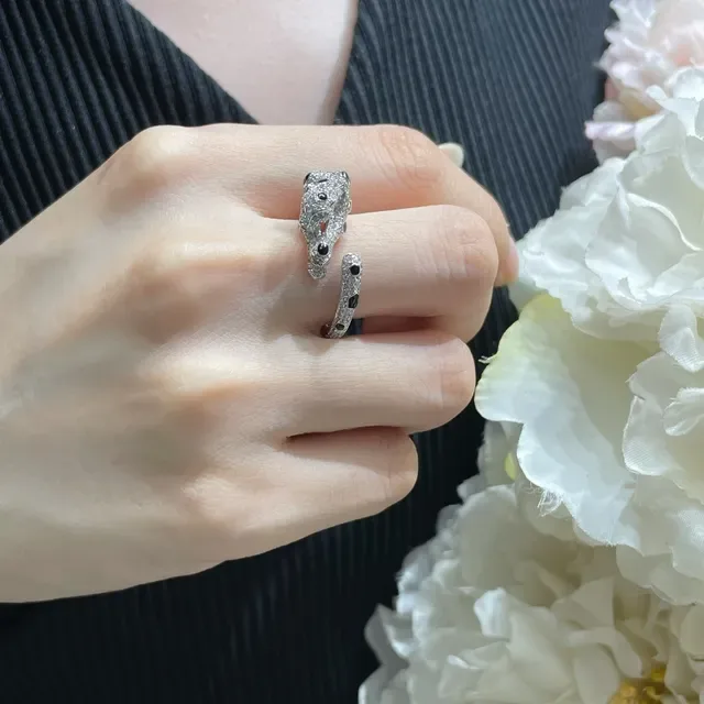 Anel Cartier Panthère Motif Pavé Diamantes e Ônix 9