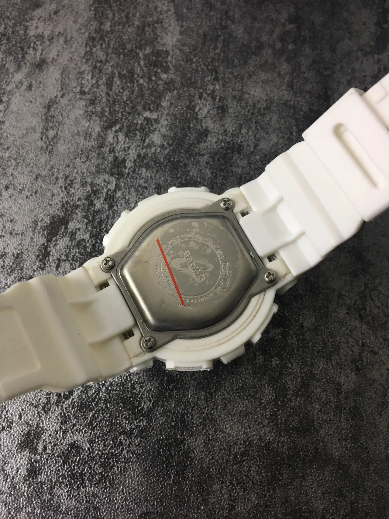 Casio Baby-G GA-110 Off-White Montre de sport 3